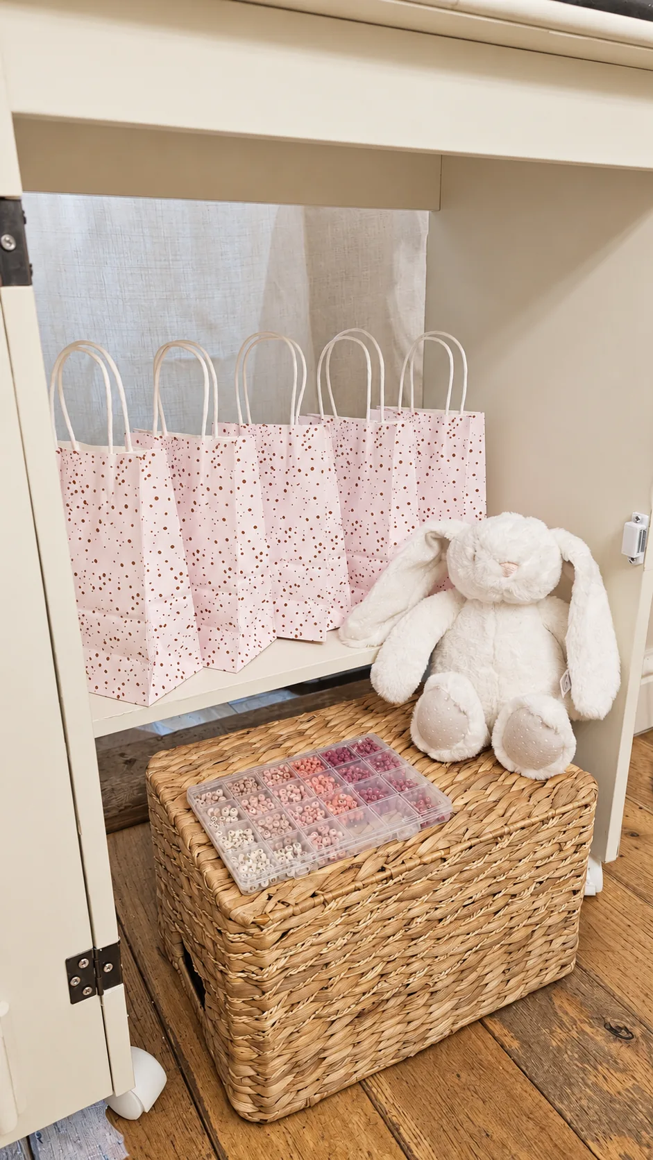 The finishing touches and gift bags
